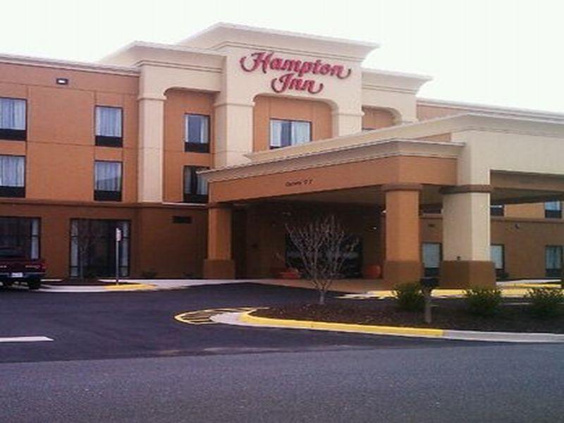 Hampton Inn Dahlgren Buitenkant foto
