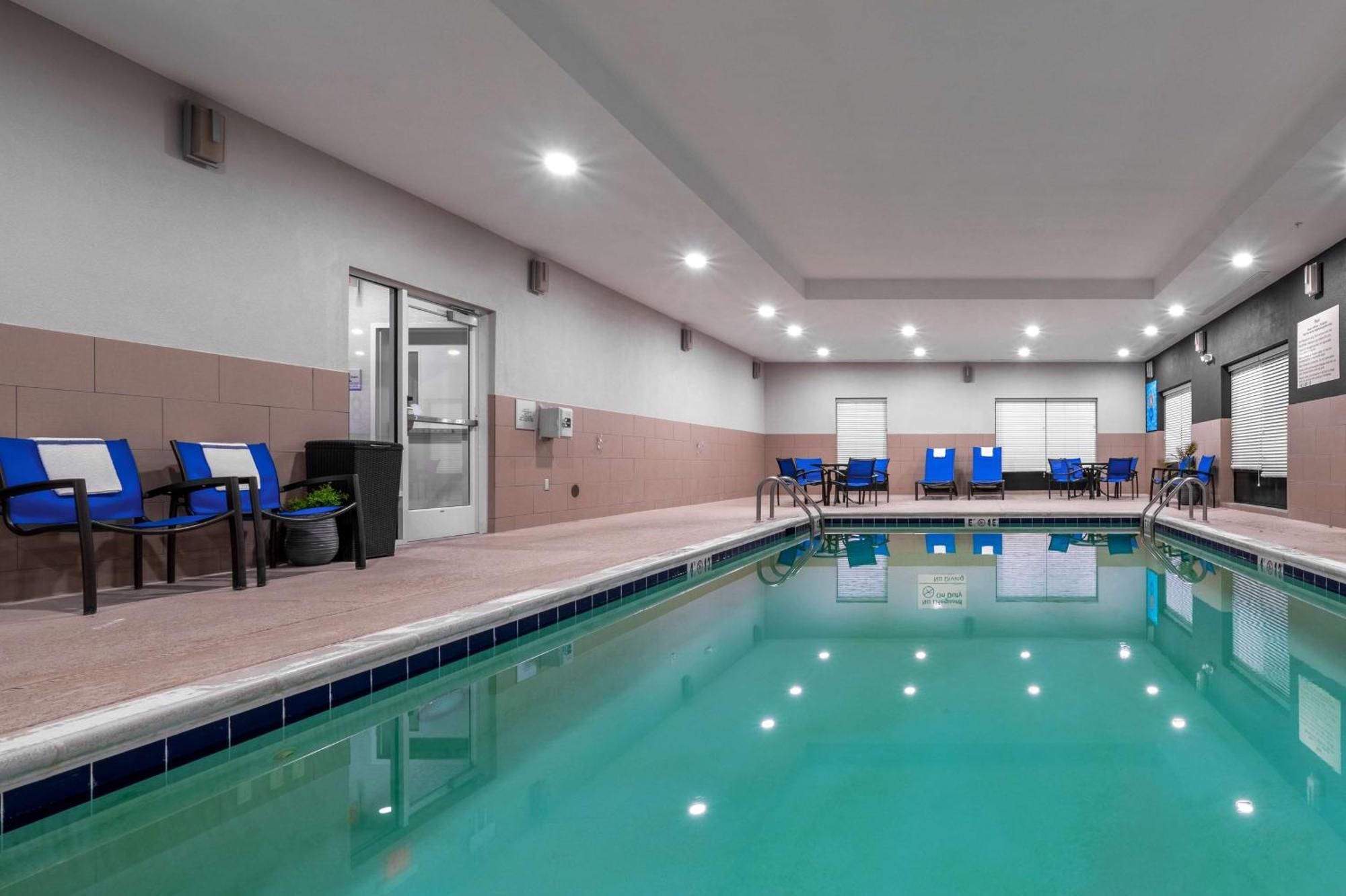Hampton Inn Dahlgren Buitenkant foto